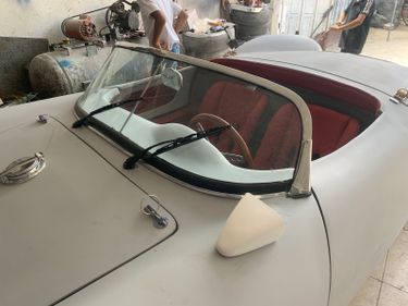 Picture of replika 550 spyder