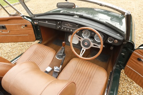 1971 MG B Roadster En venta (imagen 112 de 204)