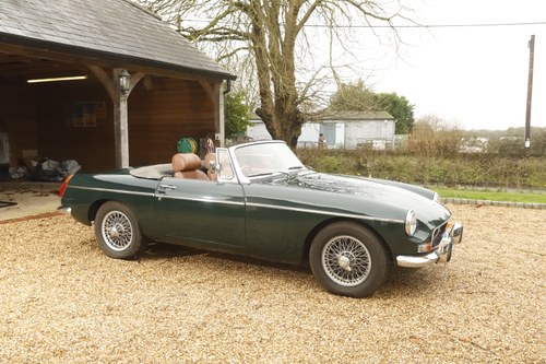 1971 MG B Roadster En venta (imagen 3 de 204)
