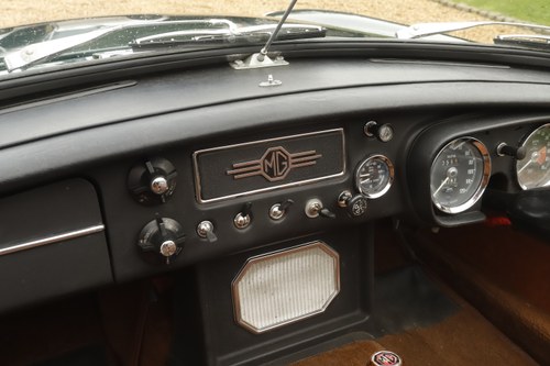 1971 MG B Roadster En venta (imagen 110 de 204)