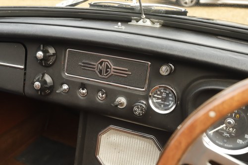 1971 MG B Roadster En venta (imagen 70 de 204)