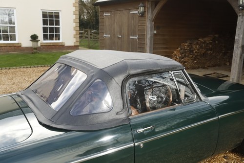 1971 MG B Roadster En venta (imagen 132 de 204)