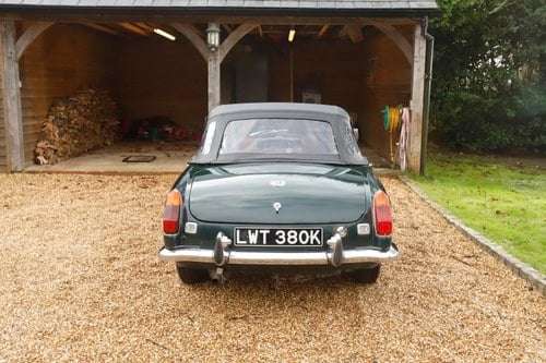 1971 MG B Roadster En venta (imagen 31 de 204)