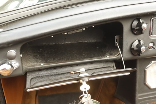 1971 MG B Roadster En venta (imagen 72 de 204)