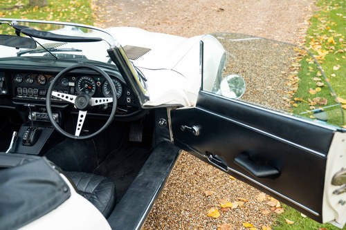 1973 Jaguar E-type Series III V12 OTS In vendita (immagine 23 di 153)