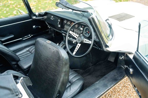1973 Jaguar E-type Series III V12 OTS In vendita (immagine 40 di 153)