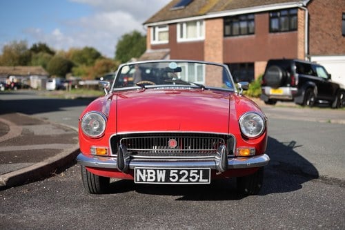 1973 MGB Roadster zum Verkauf (Bild 2 von 291)