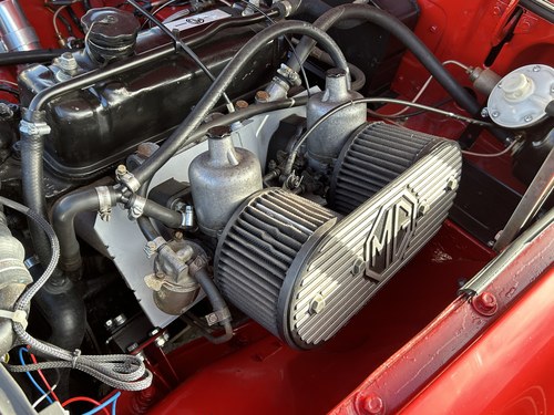 1973 MGB Roadster zum Verkauf (Bild 239 von 291)