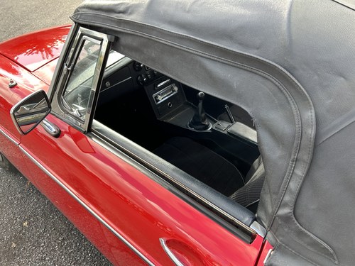 1973 MGB Roadster zum Verkauf (Bild 151 von 291)