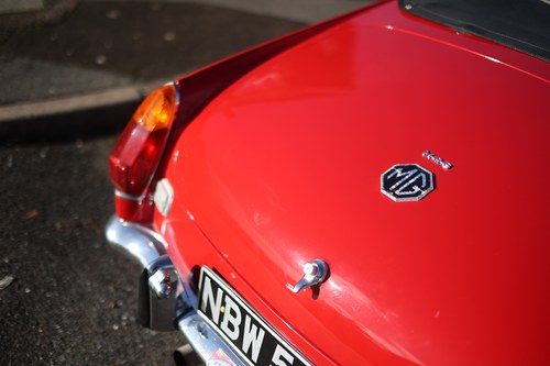 1973 MGB Roadster zum Verkauf (Bild 120 von 291)