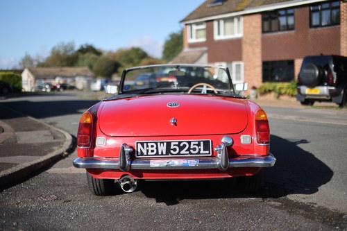 1973 MGB Roadster zum Verkauf (Bild 9 von 291)