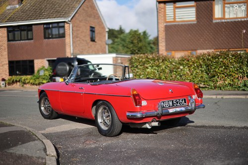 1973 MGB Roadster zum Verkauf (Bild 7 von 291)