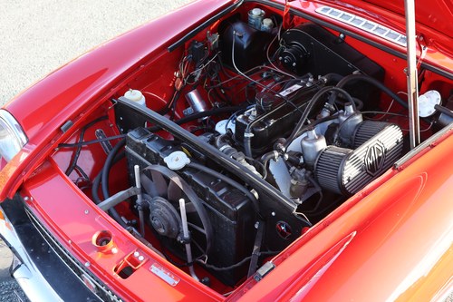 1973 MGB Roadster zum Verkauf (Bild 215 von 291)