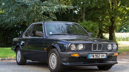1986 BMW 320i Baur (E30)