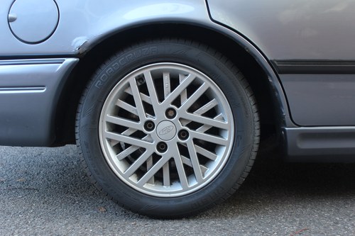 1990 Ford Sierra Sapphire RS Cosworth For Sale (picture 25 of 128)