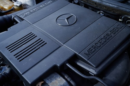 1992 Mercedes-Benz E500 W124 zum Verkauf (Bild 98 von 147)