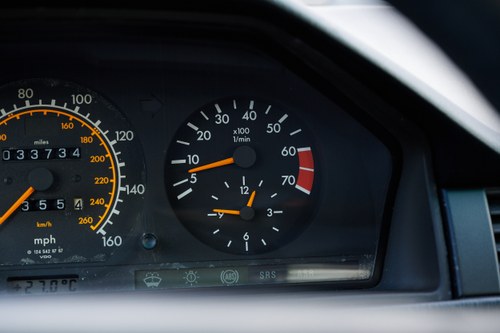 1992 Mercedes-Benz E500 W124 zum Verkauf (Bild 41 von 147)