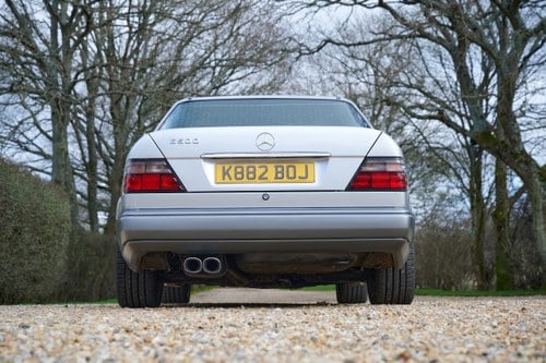 1992 Mercedes-Benz E500 W124 zum Verkauf (Bild 17 von 147)