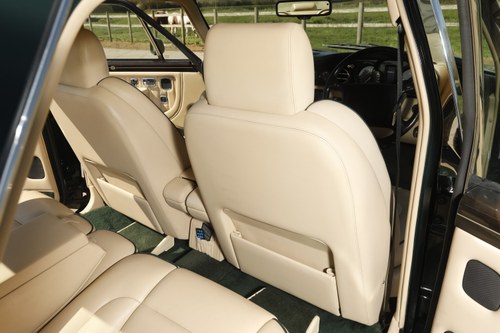 1995 Bentley Turbo S Te koop (foto 93 van 210)