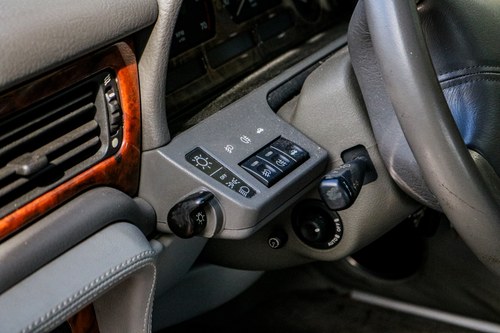 1995 Jaguar Sovereign X300 For Sale (picture 17 of 109)