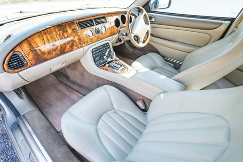 1998 Jaguar XK8 Paramount Performance In vendita (immagine 36 di 118)