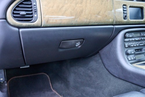 2001 Jaguar XKR 100 à vendre (picture 87 of 184)