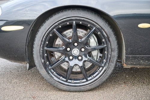 2001 Jaguar XKR 100 à vendre (picture 18 of 184)