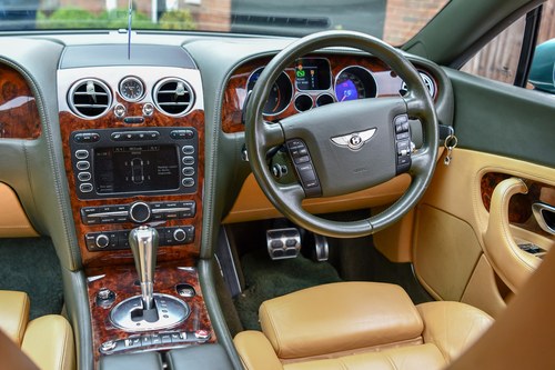 2005 Bentley Continental GT à venda (imagem 46 de 131)