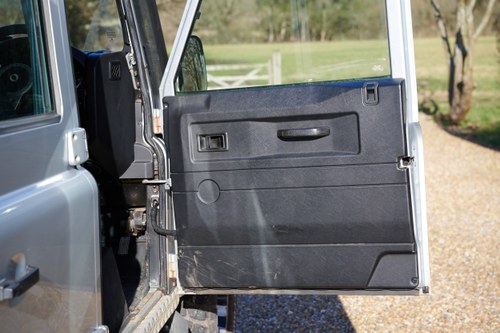 2009 Land Rover Defender 110 Te koop (foto 28 van 122)