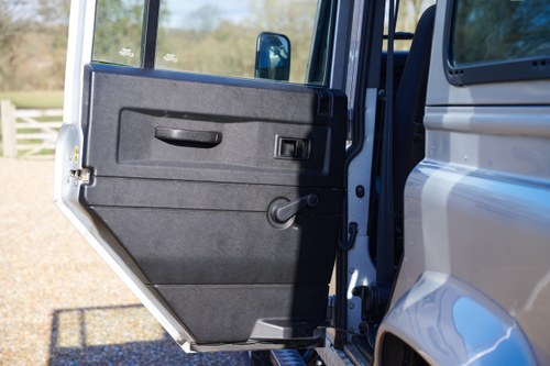 2009 Land Rover Defender 110 Te koop (foto 34 van 122)