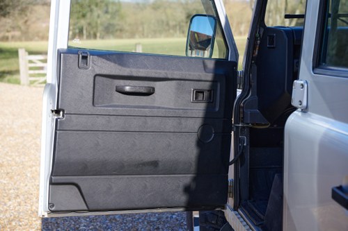 2009 Land Rover Defender 110 Te koop (foto 32 van 122)