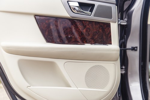 2010 Jaguar XF Portfolio V8 In vendita (immagine 42 di 233)