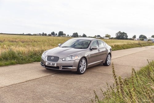 2010 Jaguar XF Portfolio V8 In vendita (immagine 5 di 233)