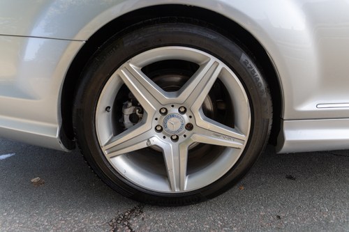 2011 Mercedes-Benz C216 CL500 Blue Efficiency à vendre (picture 19 of 173)