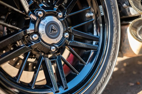 2020 Triumph Rocket 3 TFC zum Verkauf (Bild 20 von 140)