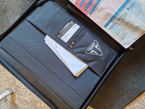 2020 Triumph Rocket 3 TFC zum Verkauf (Bild 129 von 140)