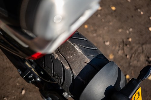 2020 Triumph Rocket 3 TFC zum Verkauf (Bild 95 von 140)