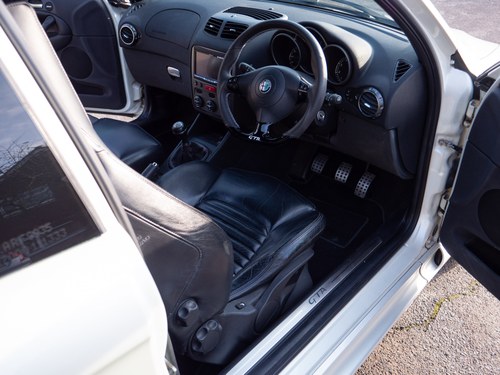 2004 Alfa Romeo 147 GTA à vendre (picture 54 of 165)