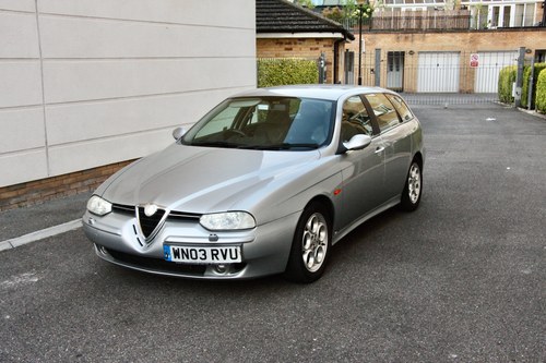 NO RESERVE - 2003 Alfa Romeo 156 1.8TS Lusso Sportwagon à vendre (picture 2 of 119)