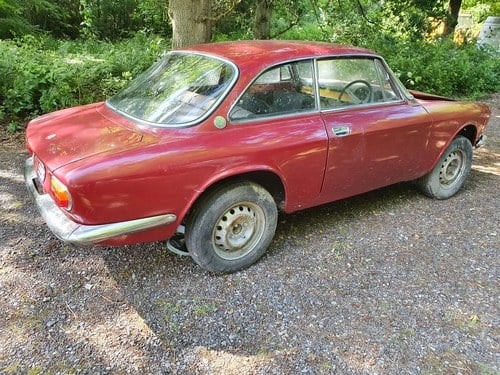 1969 Alfa Romeo Giulia 1750 GT Veloce Series 1 ‘Barn Find’ à vendre (picture 2 of 173)