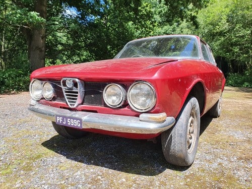 1969 Alfa Romeo Giulia 1750 GT Veloce Series 1 ‘Barn Find’ à vendre (picture 9 of 173)