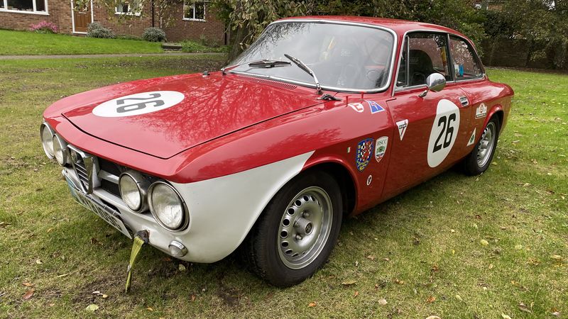 1969 Alfa Romeo 1750GT Mk1 Race car For Sale (picture 1 of 251)