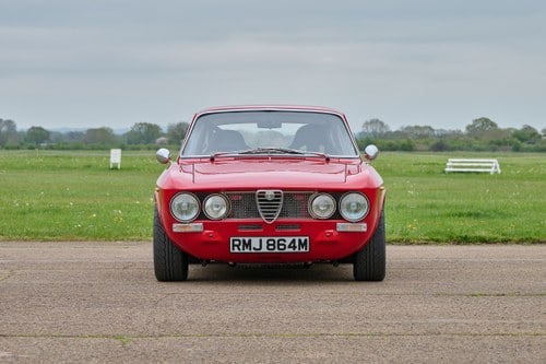 1974 Alfa Romeo 2000 GTV (105) Restomod zum Verkauf (Bild 5 von 288)