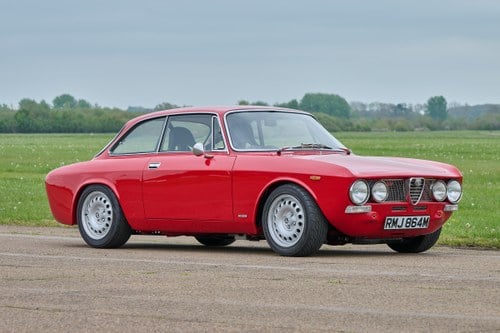 1974 Alfa Romeo 2000 GTV (105) Restomod zum Verkauf (Bild 1 von 288)