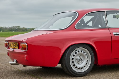 1974 Alfa Romeo 2000 GTV (105) Restomod zum Verkauf (Bild 155 von 288)