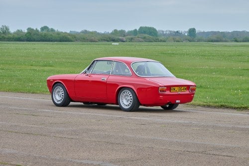 1974 Alfa Romeo 2000 GTV (105) Restomod zum Verkauf (Bild 15 von 288)