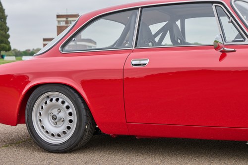 1974 Alfa Romeo 2000 GTV (105) Restomod zum Verkauf (Bild 157 von 288)