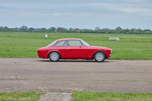 1974 Alfa Romeo 2000 GTV (105) Restomod zum Verkauf (Bild 27 von 288)