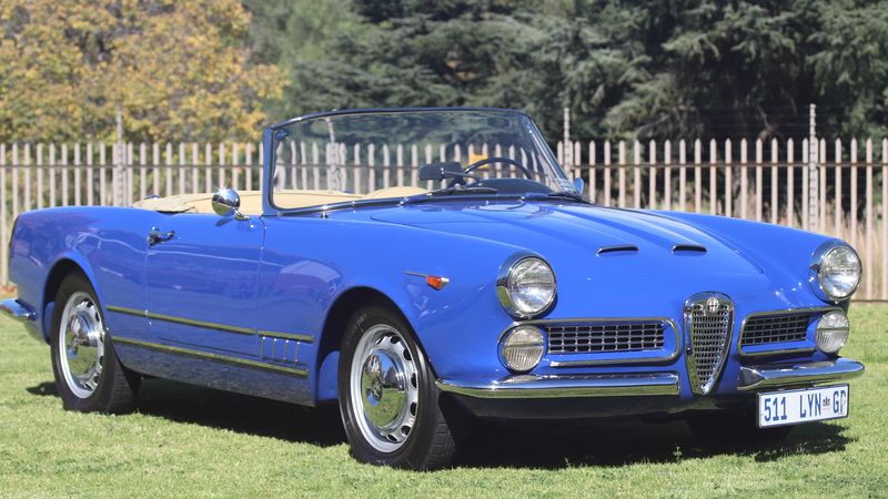 1962 Alfa Romeo 2000 Touring Spider For Sale (picture 1 of 75)