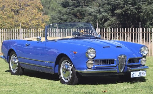 1962 Alfa Romeo 2000 Touring Spider In vendita (immagine 1 di 75)